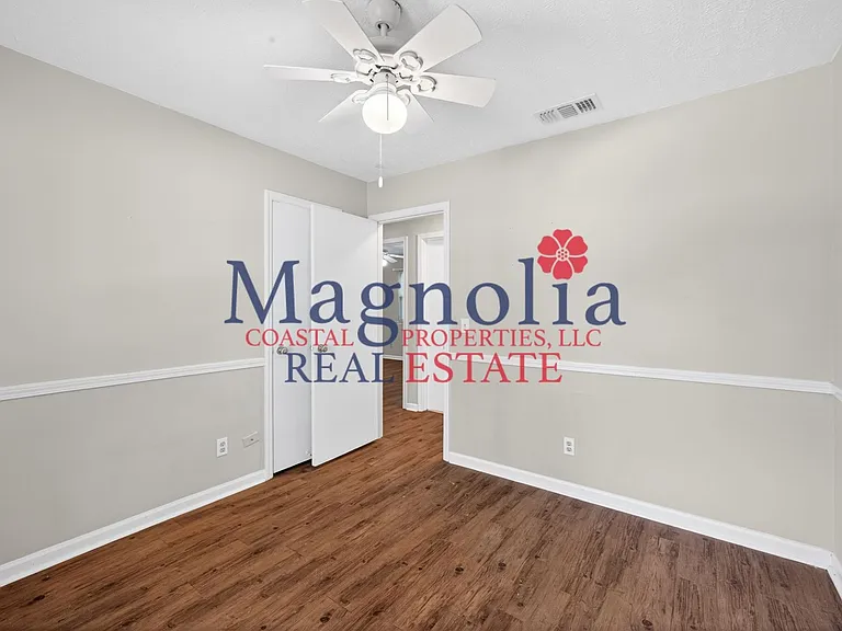 494 Osprey Dr — Photo 13
