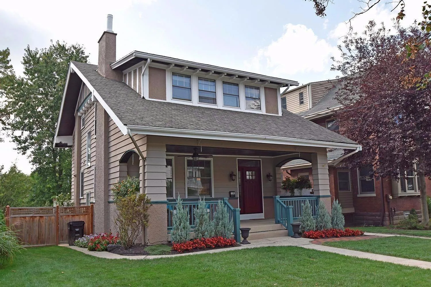 1291 Michigan Ave photo 1
