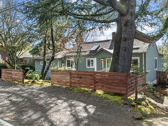 2nd image of 5508 SW Cameron Rd