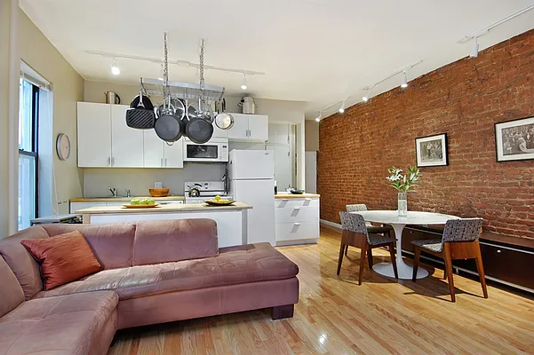 Sold by Corcoran | media 14