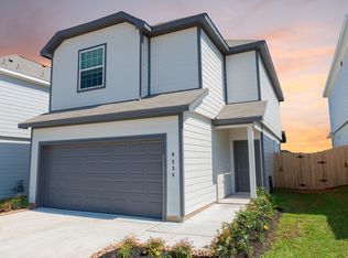 9234 Grace Ridge Dr, Willis, TX 77318