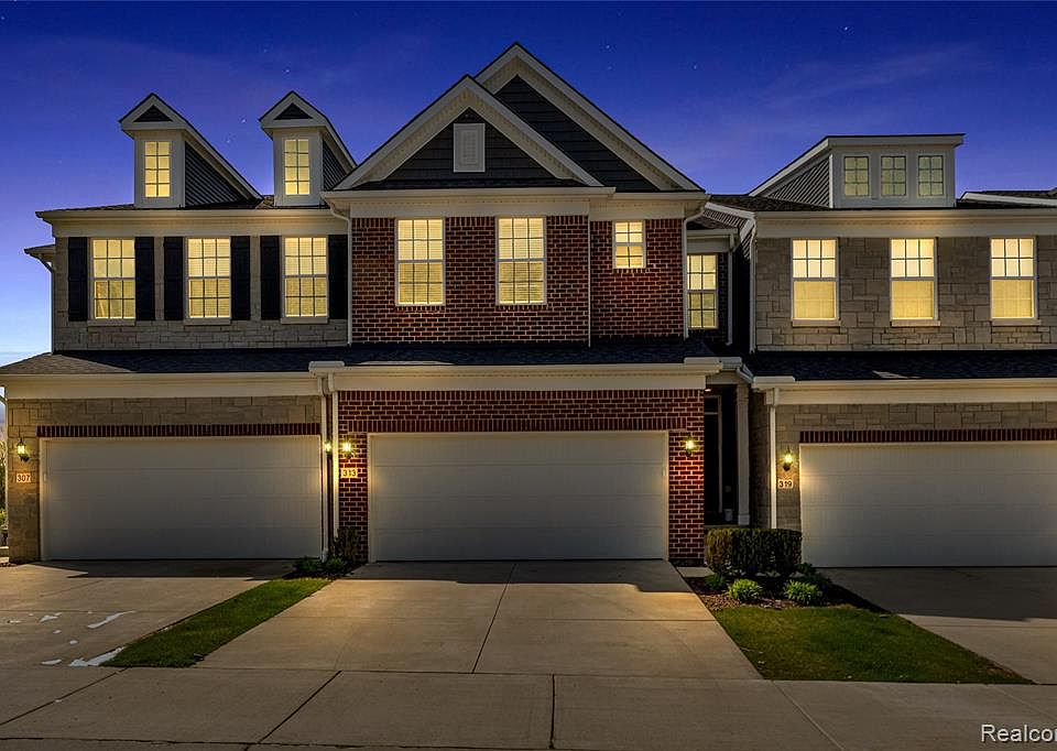 1st image of 313 Strawberry Dr #5