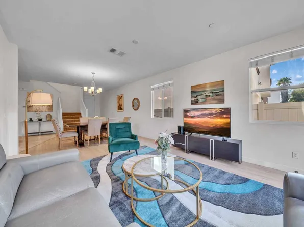 630 W Woodcrest St, Rialto, CA 92376
