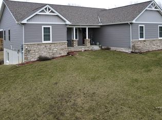 14734 S Perry Rd, Laurelville, OH 43135