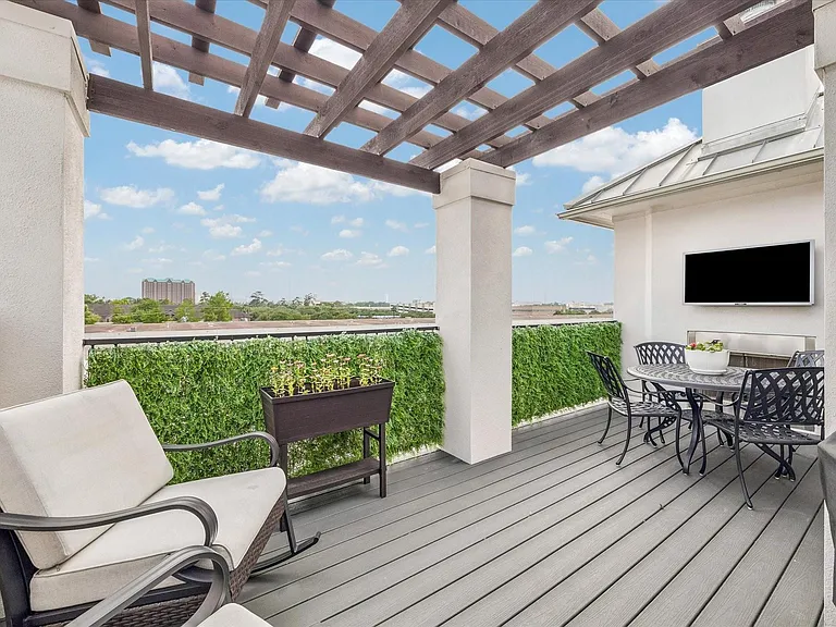 6015 Post Oak Green Ln — Photo 3