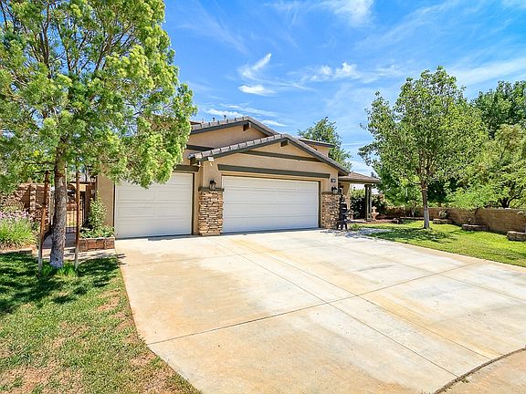 3rd image of 25712 Cedar River Ct