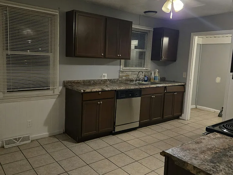 3602 Rose Dr #1 — Photo 5