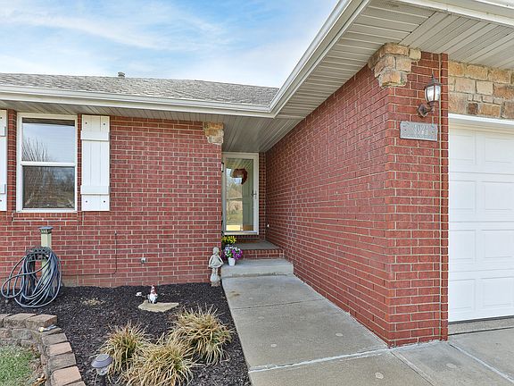 2nd image of 4024 W Falcon Drive