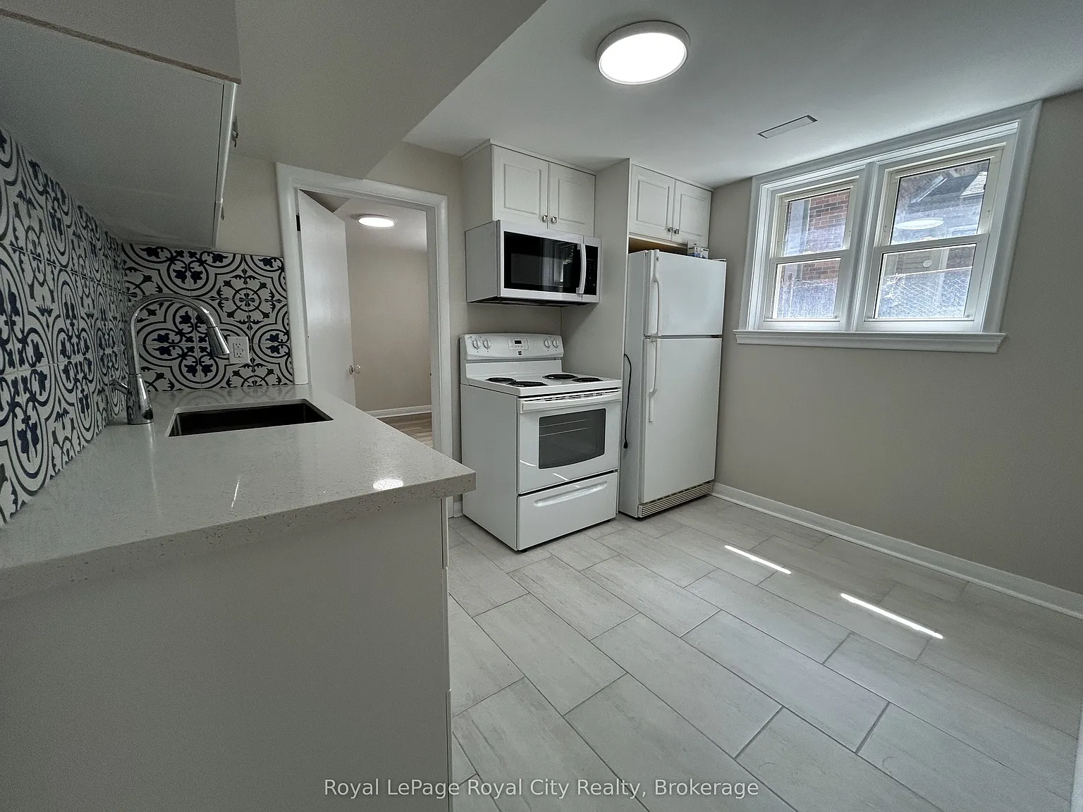 2 bed, $1,980 — Photo 3