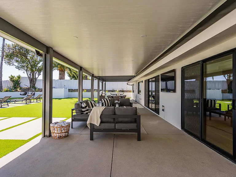 5718 Wallis Ln — Photo 33