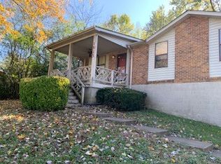 1513 Calvert Ct E #E, Gallatin, TN 37066