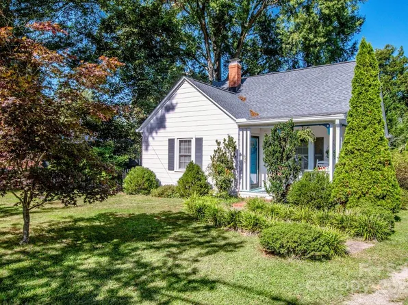 603 Harmony Dr, Statesville, NC 28677