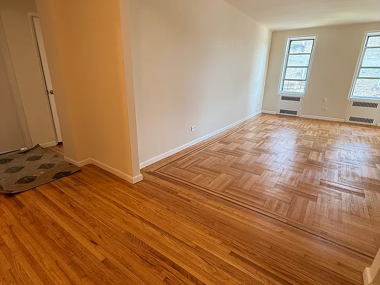 120 Kenilworth Pl #4 — Photo 2