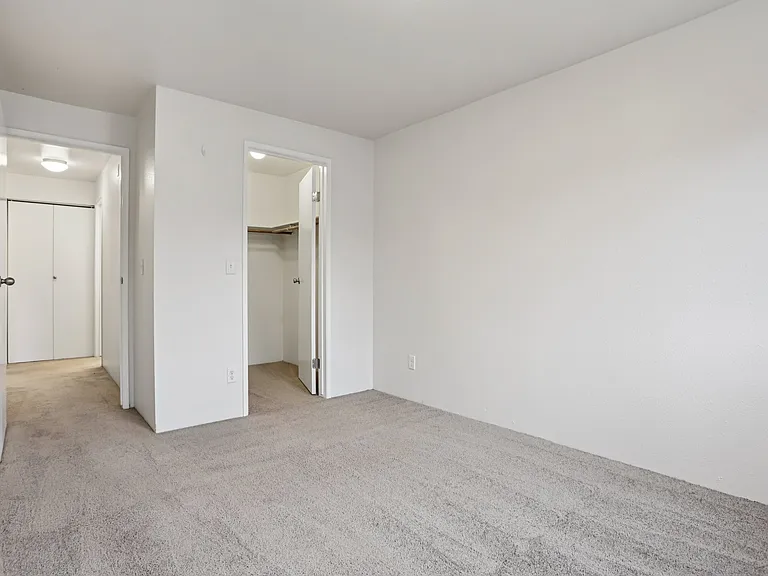 Poplar Lane Apartments — Photo 55