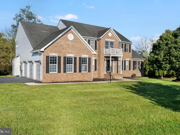 78 Irish Ln, Martinsburg, WV 25403