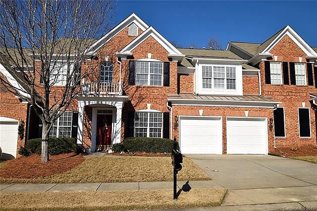 1st image of 749 Treverton Dr