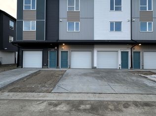 433 Redstone Grv NE, Calgary, AB T3N0T7