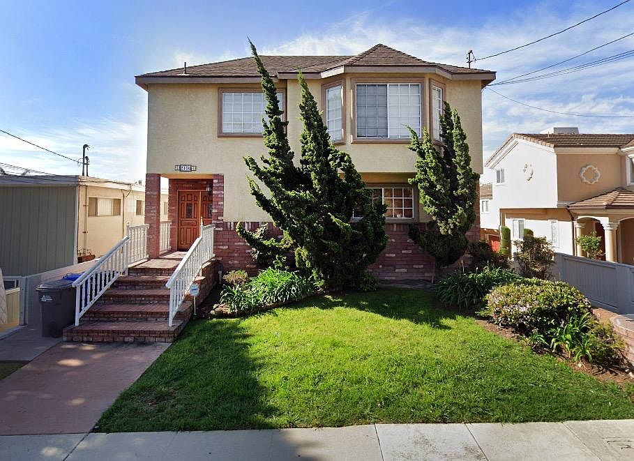 STREET VIEW OF HOUSE