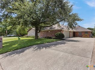 2101 Chisholm Trl, Salado, TX 76571