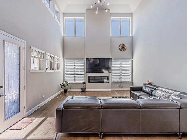 13237 Jonata St — Photo 15