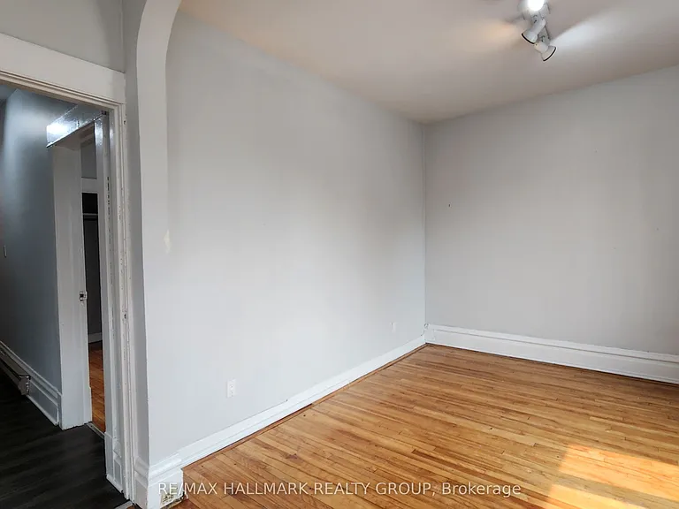 125 Glenora St #3 — Photo 12