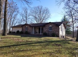 15737 E 885th Ave, Effingham, IL 62401