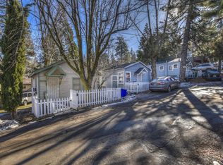 411 Tetley Ln, Crestline, CA 92325