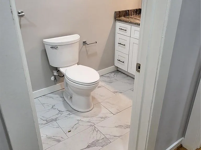 1 Sir Francis Wyatt Pl — Photo 28