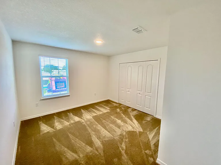 999 Cumberland Dr — Photo 5