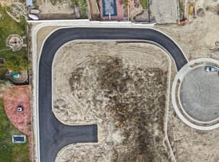 1096 W Kings Landing Ct, South Jordan, UT 84095