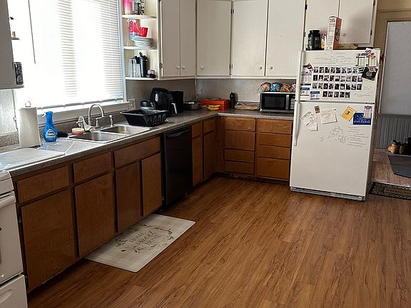 4th image of 38 Callodine Ave