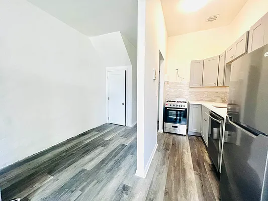 Rented by null | media 16