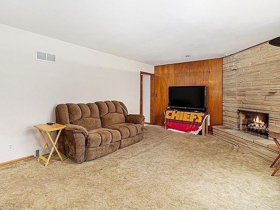 5th image of 101 NE 64th St