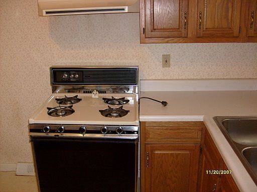 2nd image of 519 E Weber St