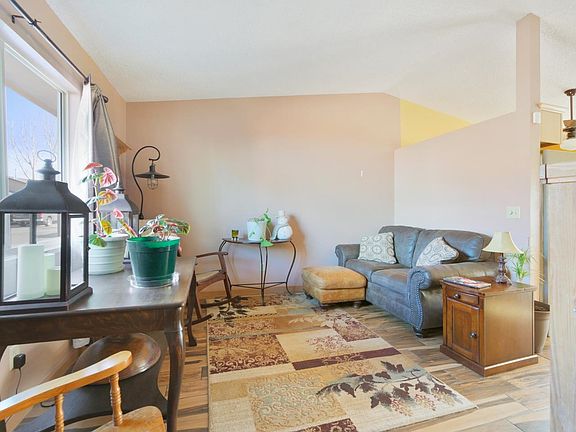 2nd image of 2772 Lexington Ct