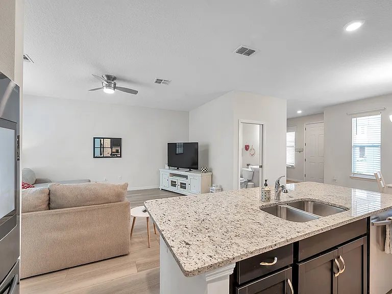 4966 Avalon Park Blvd — Photo 19