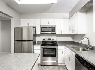 11981 SW Center St #26, Beaverton, OR 97005