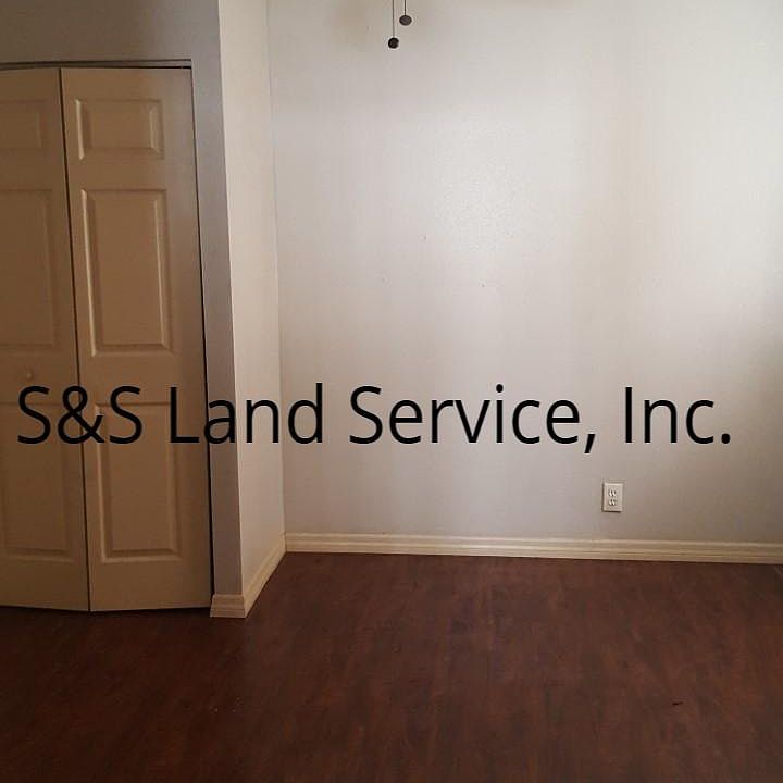 2nd image of 3711 N Tampa St #B
