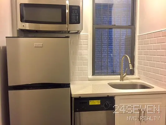 Rented by 24 7 NYC Realty Inc. | media 40