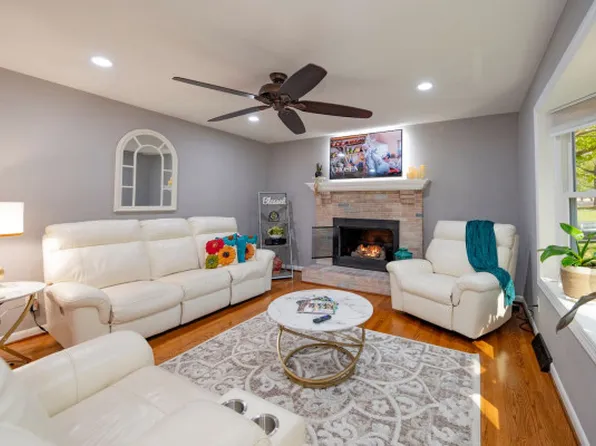400 College Park Dr, Lynchburg, VA 24502