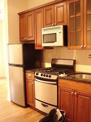 Rented by EK Realty | media 17