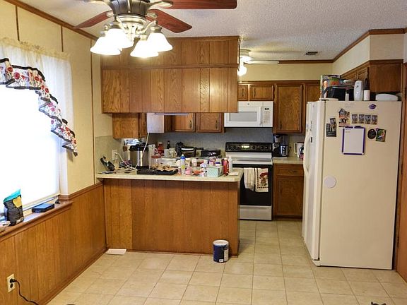 4th image of 1703 Kenyon St