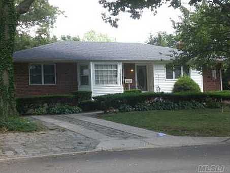 1st image of 233 W 10th St
