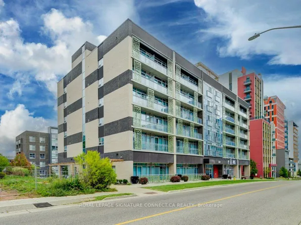 250 Albert St #705, Waterloo, ON N2L 0H5