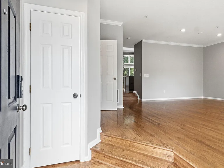 5279 Ballycastle Cir — Photo 12