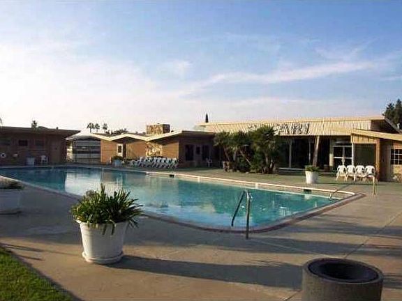 Refreshing Pool