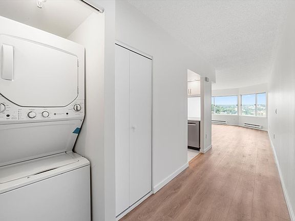 5th image of 10 Stewart Pl APT 9CE