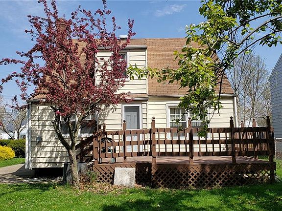 3rd image of 804 E 254th St