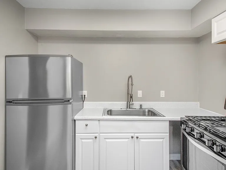6061 2nd St NE — Photo 12