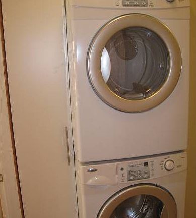 Washer & Dryer In Unit